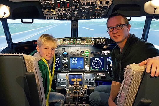 B737NG_Father&Son_540x360